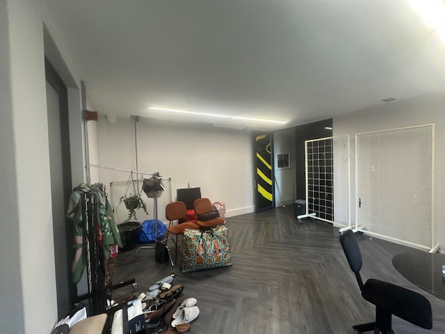 To Let commercial Property for Rent in Zonnebloem Western Cape